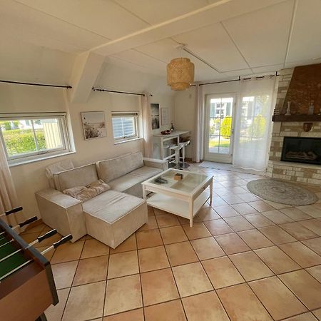 Freistehendes Ferienhaus Am See Naehe Roermond Heel Eksteriør billede