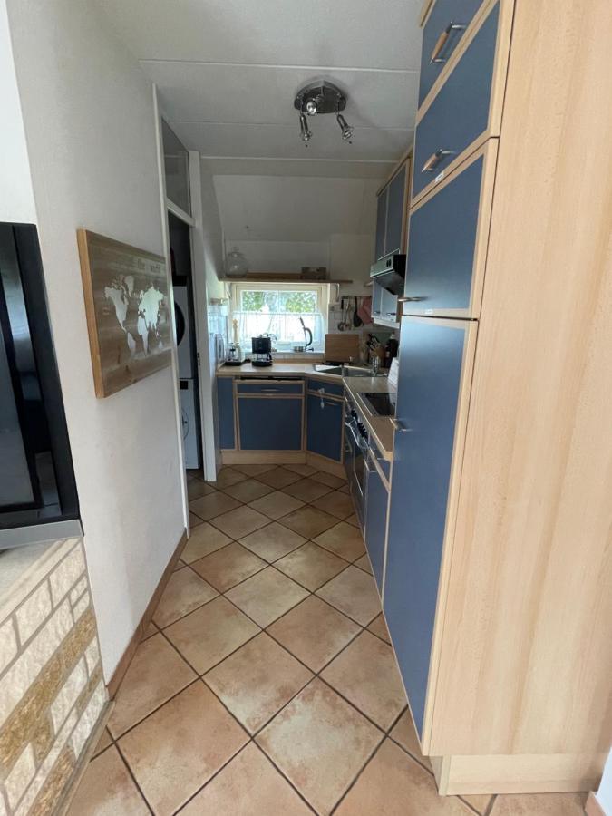 Freistehendes Ferienhaus Am See Naehe Roermond Heel Eksteriør billede