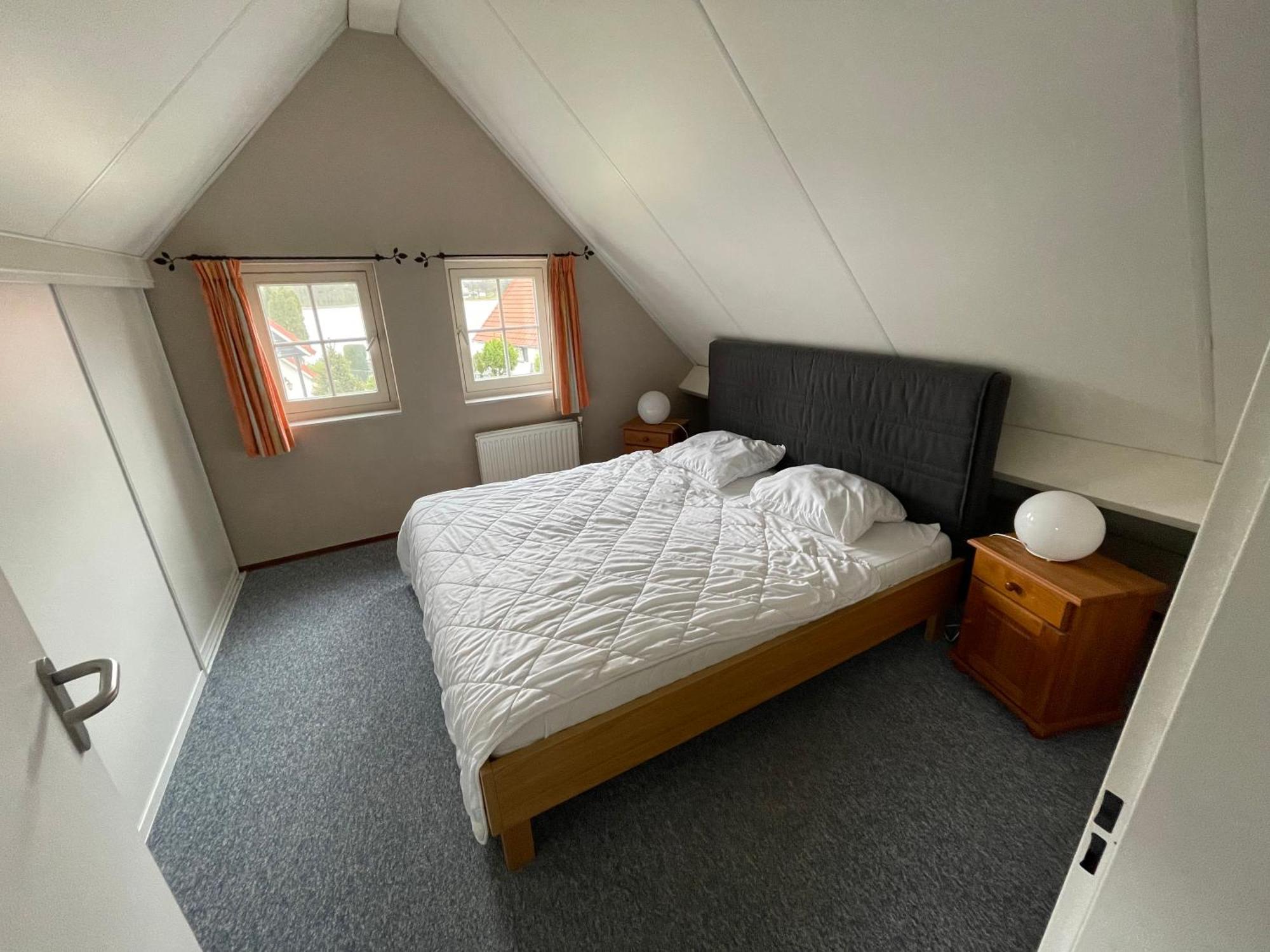 Freistehendes Ferienhaus Am See Naehe Roermond Heel Eksteriør billede